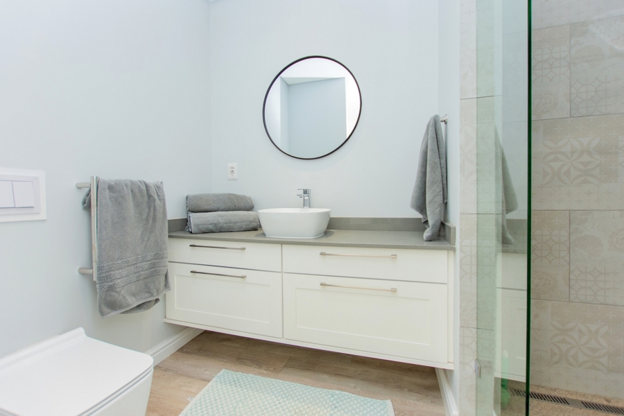 5 Bedroom Property for Sale in Calypso Beach Western Cape